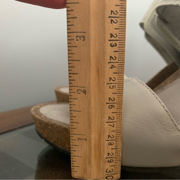 NEW size 9 premium brand leather wedge sandals - Picture 9 of 10